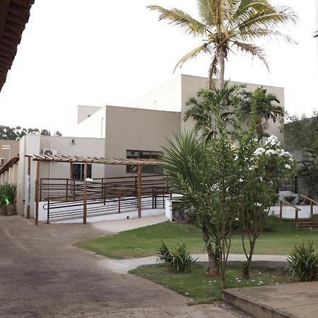 Hotel Pousada Marra Catalão Esterno foto
