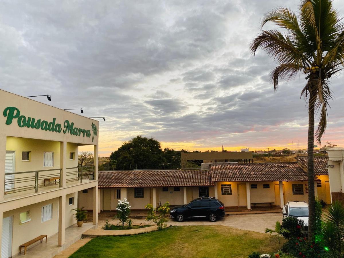 Hotel Pousada Marra Catalão Esterno foto