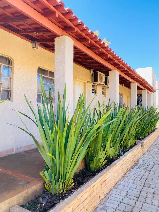 Hotel Pousada Marra Catalão Esterno foto