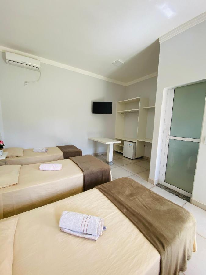 Hotel Pousada Marra Catalão Esterno foto