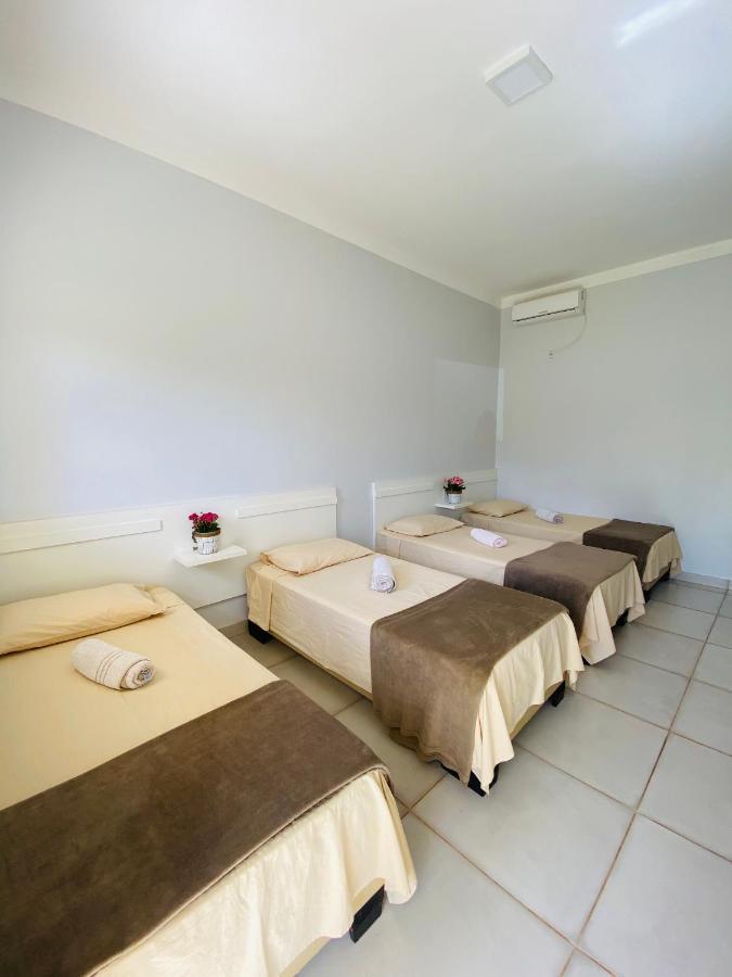 Hotel Pousada Marra Catalão Esterno foto
