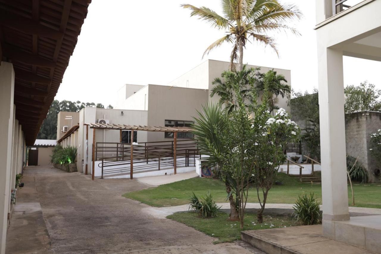 Hotel Pousada Marra Catalão Esterno foto